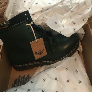 Dr. Martens 1460 Green Smooth US Men 9 / US Women 10 - Brand New